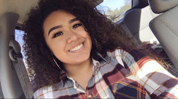 Meet your Posher, Gabriela - Picture 1 of 1